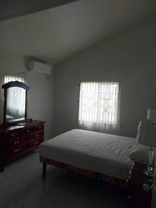 Cozy Cove Apartment Discovery Bay Jamaica